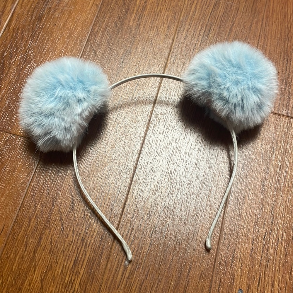 Pom Pom head band